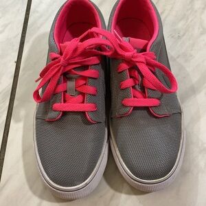 Nike Toki Sneakers like new